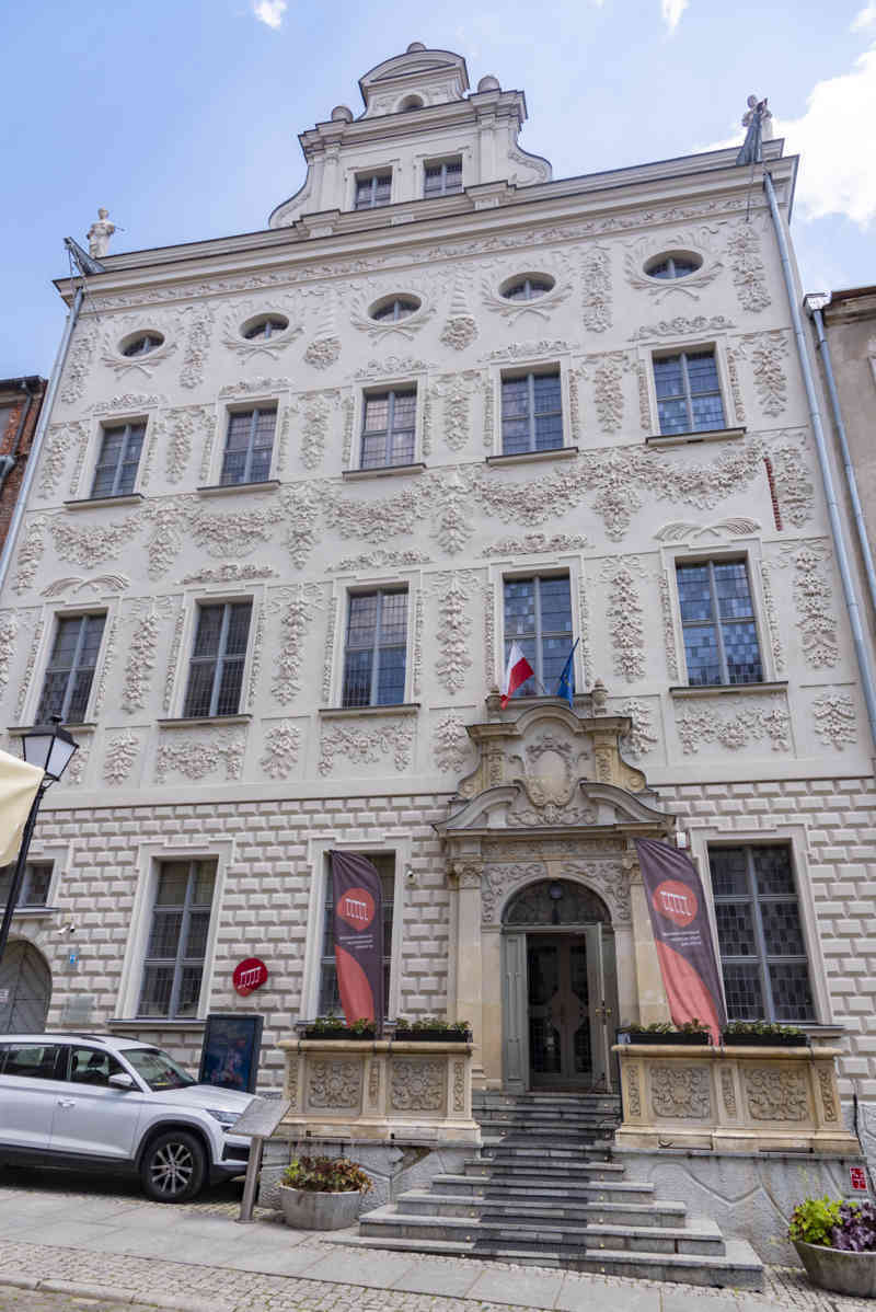Polonia - Torun 043 - palacio Dambskich.jpg